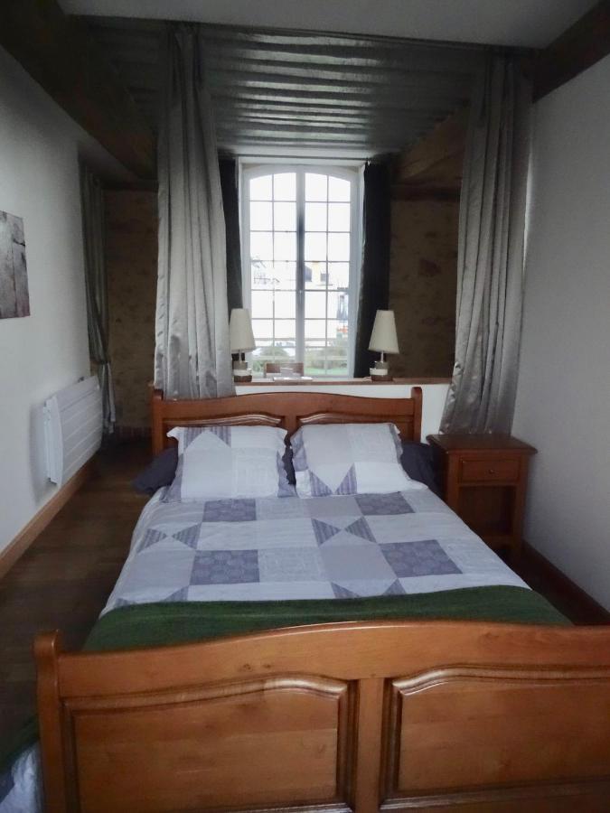 Bed and Breakfast Manoir De La Grand'Cour Soulge-sur-Ouette Екстер'єр фото